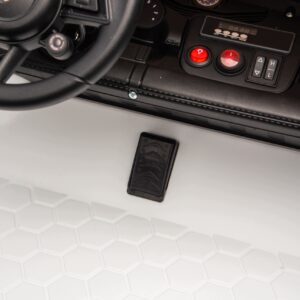 PORSCHE TAYCAN TURBO S 24V9ah Auto na akumulator dla dzieci Skóra Koła EVA